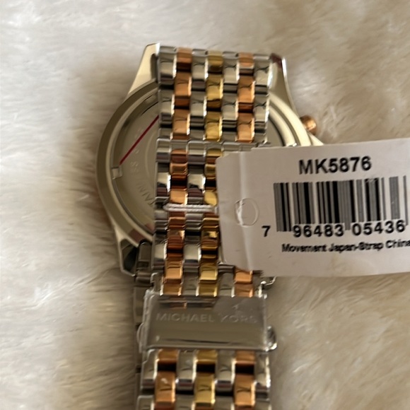 Michael Kors Everest tri-tone Chronograph silver dial watch MK 5876 - Picture 7 of 7